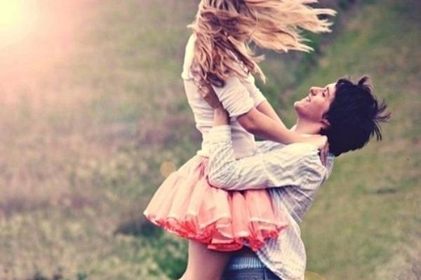 12 Signs You’re Actually Falling in Love - Notable Life